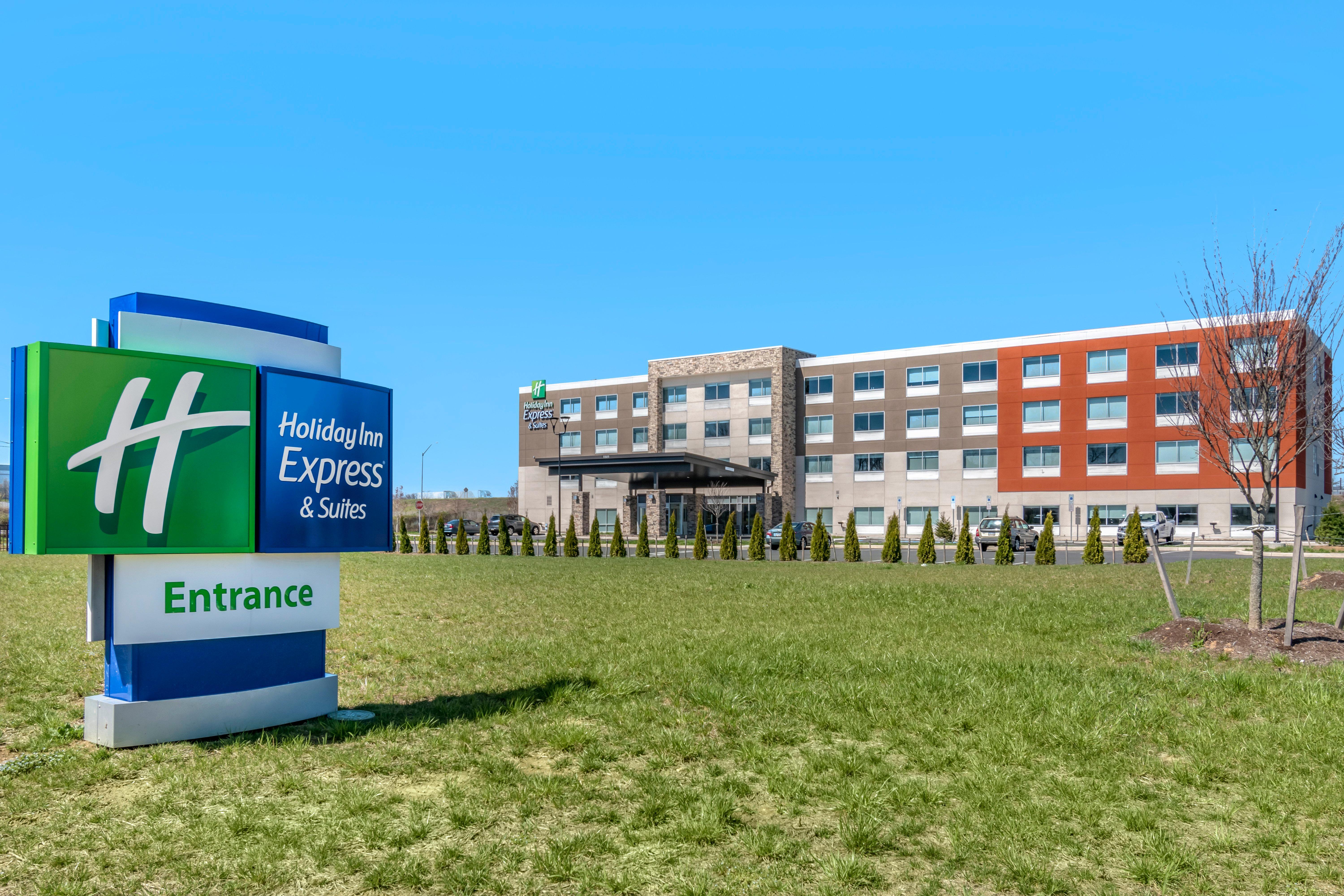 Holiday Inn Express & Suites - Carlisle Southwest I-81 By Ihg Exterior photo